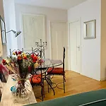 New ! Spacieux 2p Vieux-nice Calme Appartement